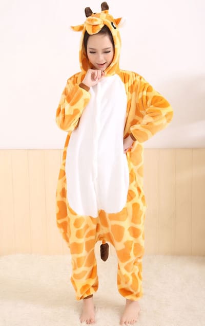 Giraffe Onesie Pak Kostuum Outfit Huispak Jumpsuit Verkleedpak - Verkleedkleding - Halloween & Carnaval - SnugSquad - Kinderen & Volwassenen - Unisex - Maat XXS voor Lichaamslengte (115 - 130 cm)