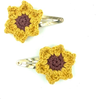 Luna-Leena duurzame haarspeldjes zonnebloem geel (set) - L5cm - bio katoen - klik klak speld goudkleurig - hand gehaakt in Nepal - sunflower hair clips - haar accessoires - cadeau - verjaardag - sieraad - hairclip - bloemen spelden