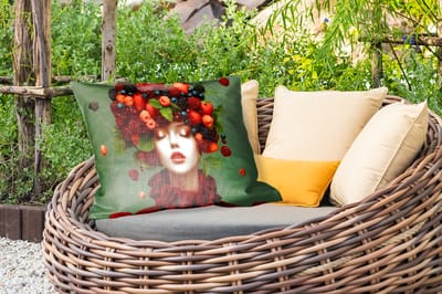 Buitenkussens - Vrouw - Aardbeien - Frambozen - Bramen - Bessen - 60x40 cm - Weerbestendig