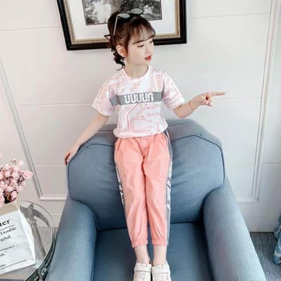 Combinaisons d'été décontractées à manches courtes pour filles Pantalons de survêtement amples de sport pour enfants Combinaisons coréennes douces et absorbantes pour la peau 110