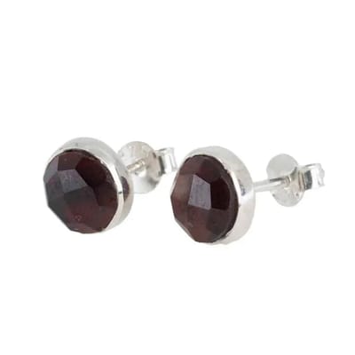 Studs oorbellen geboortesteen januari luxe facet granaat - zilver