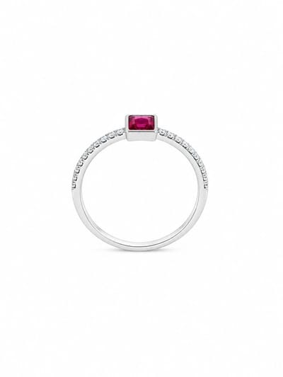 ring met roze zirkonia steen vierkant