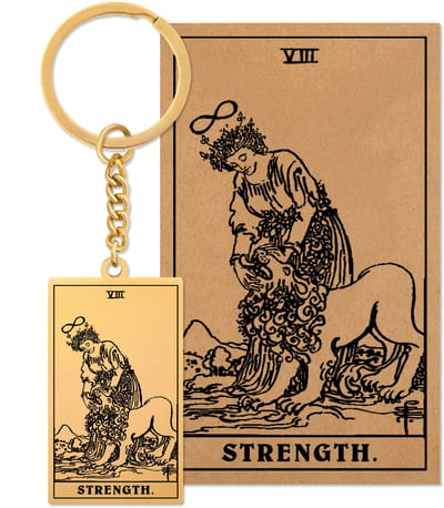 Tarot Sleutelanger VIII: Kracht / Strength - Op Cadeau Kaartje - Goudkleurig Stainless Steel - Grote Arcana uit Rider-Waite Geïnspireerd - Pax Amare