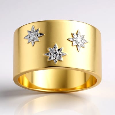 Cavill - 925 Sterling Zilver Vergulde Ring met 3 I1 (G) Diamanten - Ronde Briljant Slijpsel - Pavé Stermotief - Luxe Zilveren Diamant Ring - Maat 16