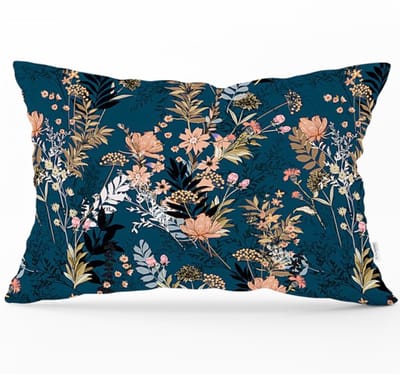 De Groen Home BLOEM Sierkussen velvet 30x50 cm - Bloemen op donkerbaluw - Inclusief binnenkussen - Fluweel