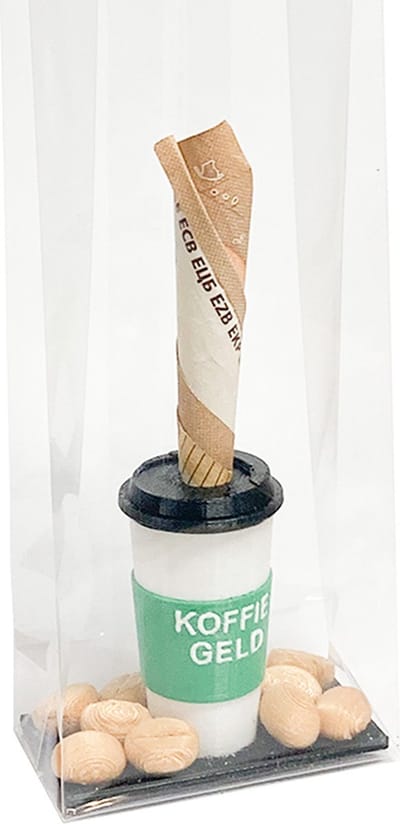 Kadogeld.nl - Kleinigheidje - Koffiegeld -Koffiebeker met bonen - Orgineel - Geld - Cadeau - Geven