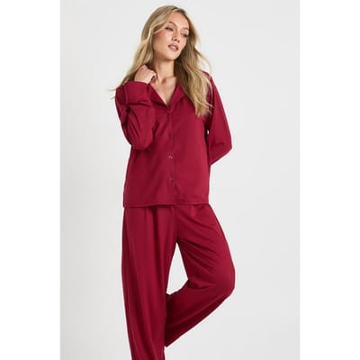 boohoo Dames Kleine Soft Touch pyjamaset met overhemd met doorlopende knoopsluiting en pyjamabroek | Bordeaux Rood | Maat: 36