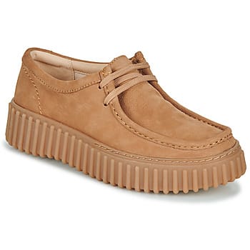CLARKS Torhill Bee Dames Veterschoenen - Nubuck - Cognac