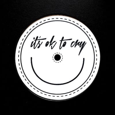 ''It'S Ok To Cry (Ltd300,Inlay Card,
