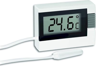 TFA horloge 30.2018.02