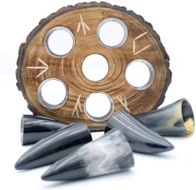 Viking Drinkhoorn, Vikings, Viking shotjes set, Shot set, Hoorn, Bier hoorn,shotset, Mango houten basis, Viking Drinkbeker, vikingen, Hoorn, Buffalo & Oss, 80-110 ML, Stoer, Mancave, Deco, Fair Trade, Cave & Garden