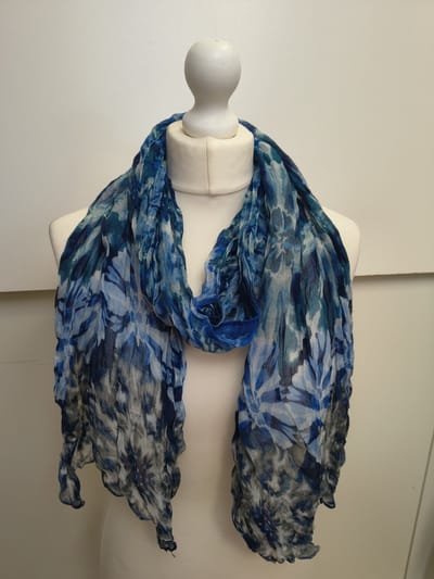 Lange dames sjaal Linde-gebloemd motief-blauw wit grijs amazon groen koningsblauw lichtblauw donkerblauw