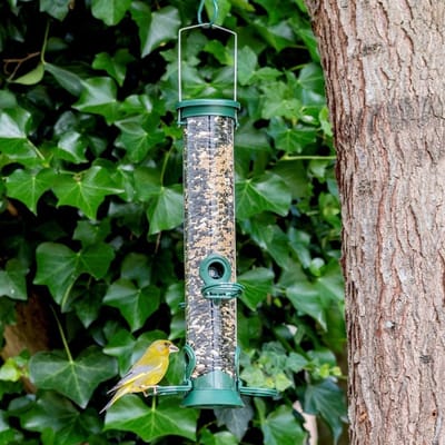 CJ Wildlife Voedersilo voor Tuinvogels - Challenger - 4 Openingen - Vogelvoedersilo voor Kleine Vogels - Hangend Vogelvoederhuisje van 38cm - Vogelvoer Silo - Kunststof - Groen