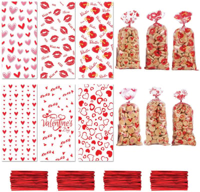 Dailygoods- Koekjeszak Hartvormig - 120 Stuks - Doorzichtige Snoepzakjes - Hersluitbare Traktatiezakjes - Perfect voor Valentijnsdag - Formaat 12.5 x 27.5 cm - Snoepzak