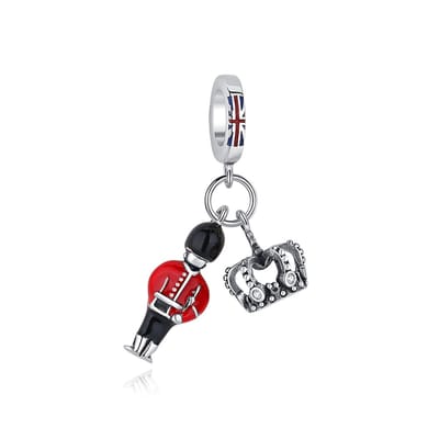 Fler® | Bedel | Past op populaire bedelarmbanden (standaard - 3mm) | Koninklijke Wachter en Kroon Bedel | London | Hangbedel Charm | 925 sterling zilver | Transparante Zirkonia | Rode, Zwarte & Blauwe Emaille | Armband Kraal | Valentijnsdag Cadeau