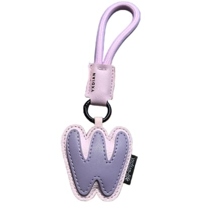 Porte-clés Lettre Douce 26 Cuir PU Charms Suspendus Sac Porte-clés Alphabet Ornements Porte-clés de Voiture Lettre Chanceuse Pendentif Cadeau white