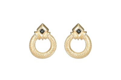 Emilie collection - oorbellen - goudkleurig - steen zwart - rond