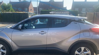 Zijwindschermen donker getint tbv Toyota C-HR (type1) - 5-deurs model bouwjaar 2016-2023 set tbv 4 deuren, V + A ramen