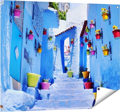 Gards Tuinposter Blauwe Huizen met Bloempotten in Chefchaouen, Marokko - 100x80 cm - Tuindoek - Tuindecoratie - Wanddecoratie buiten - Tuinschilderij