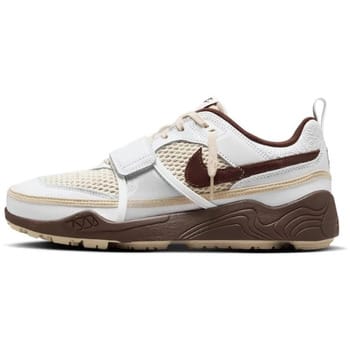 Nike Zoom Field Jaxx Travis Scott 'Light Chocolate' maat 38.