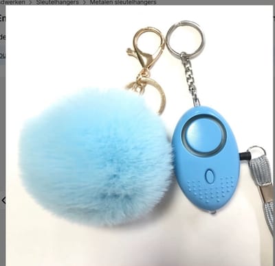 DS-SOS keyring & pompom - persoonlijk noodalarm - 130 db - afschrikkend geluid - led licht - trendy & veiligheids accessoire