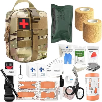 Overlevingspakket voor avontuurlijke activiteiten zoals hiking, kamperen, bergbeklimmen en jagen (camouflage)