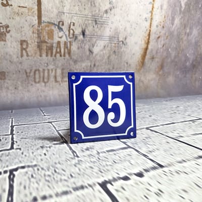 Emaille huisnummer blauw/wit nr. 85
