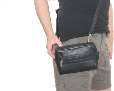 Oi zwarte leren Dames- of herentas / schoudertas maar tevens ruim riemtasje / tasje voor op buik of heup maar ook om om te hangen / zwart soepel rundsleder / 380