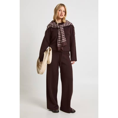 boohoo Dames Petite Set Met Gekraagde Knoophalstop En Rechte Broek | Chocolate | Maat: Small