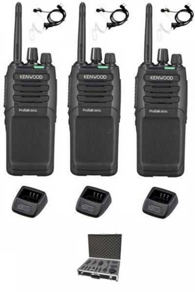 Set van 3 Kenwood TK-3701D IP55 Portofoon met beveiliging oortje tafellader koffer