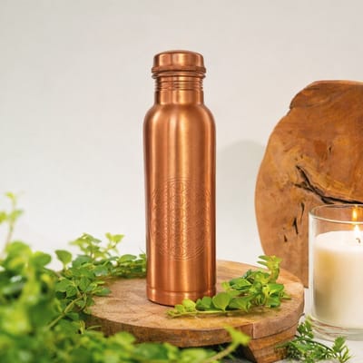 Puur koperen waterfles Flower of Life – geborsteld mat – 750 ml/325 g (zware uitvoering, in luxe geschenkverpakking)
