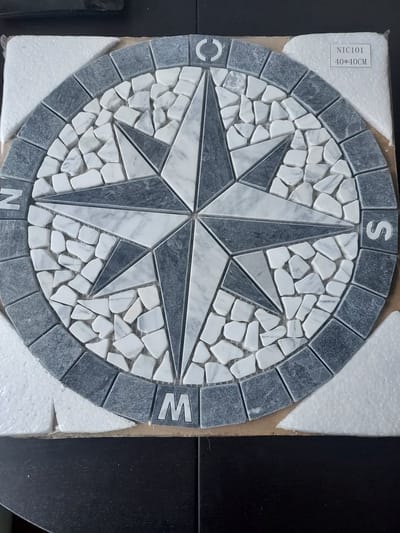 Mozaiek tegel 101 - windroos - rond 40 cm - marmer