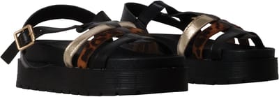 Platte sandalen met bandjes van Joalice Paris