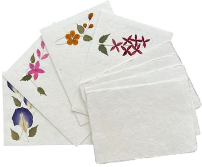 Set van 4 witte kaarten A5 formaat en 4 enveloppen van Tree Free papier