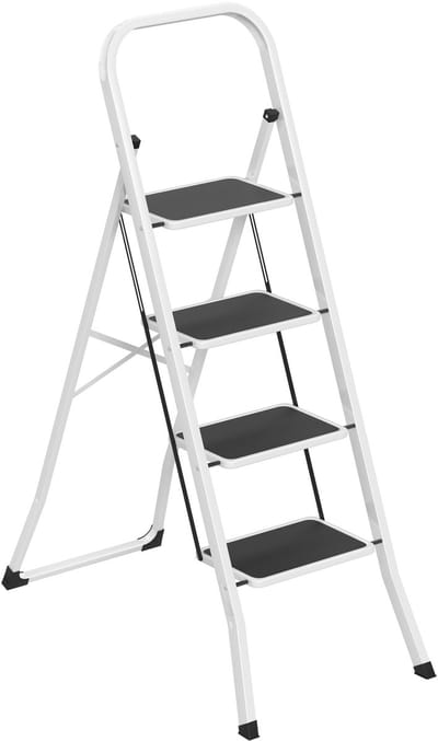 NAIZY Trapladder 4 Treden Inklapbare Ladder Vouwladder, Huishoudladder, Opstapje Treden met Leuningen & 30x20cm Brede Treeplank tot 150KG Belastbaar, Zwart & Wit