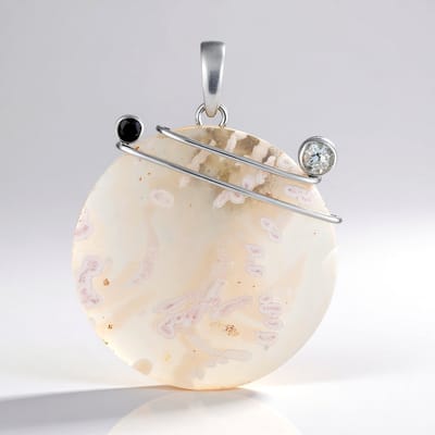 Cavill - Zilveren hanger - 925 Sterling Zilver - Witte Agaat 43,8 ct Ronde Cabochon - Topaas & Zwarte Spinel Accenten - Unieke Sieraden Dames