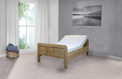 Seniorenbed Nelson Licht Eiken 120x200 cm met elektrische lattenbodem en matras