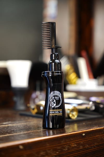 Barnie Cosmetics® - kam gel V2 - Precision Styling Gel met Ingebouwde Kam - Professionele Haargel met Kam - 2-in-1 Haargel met Kam