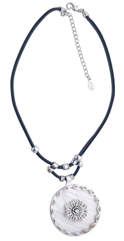 Behave® Korte Ketting - Metalen Hanger Met Witte Schelp - Nikkelvrij