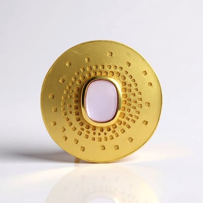 Cavill - Lavendel Amethist Hanger - 925 Sterling Zilver Verguld - 1,579 ct Braziliaanse Antieke Cabochon - Luxe Rond Design - Sieraden