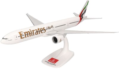 Boeing 777-300ER Emirates 2023 Colors