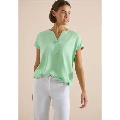 Blouse met korte mouwen en gespleten hals