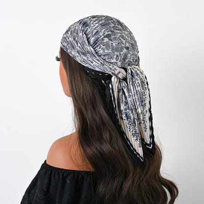 Vier Jaargetijden 70cm Zijden Geplooide Sjaal Paisley Kleine Sjaals Vierkante Sjaal Satijnen Neckerchief Decoratieve Hoofddoek Bandana gray