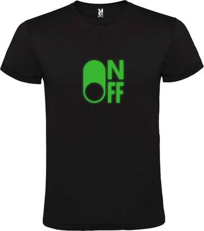 Zwart T-Shirt met “ On/Off Button OFF “ afbeelding Glow in the Dark Groen Size M