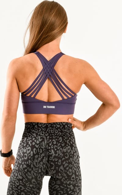 Dames sportbeha medium support – crossed back met uitneembare pads – ademend & stretchy – sport bh geschikt voor fitness en yoga – DM Training Essentials Bra (paars)