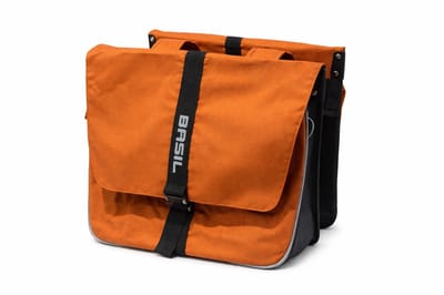 Basil Forte - Dubbele fietstas - 35L - Waterafstotend polyester- Aansnoerband en verstelbare sluiting - Reflectie details - Rusty orange