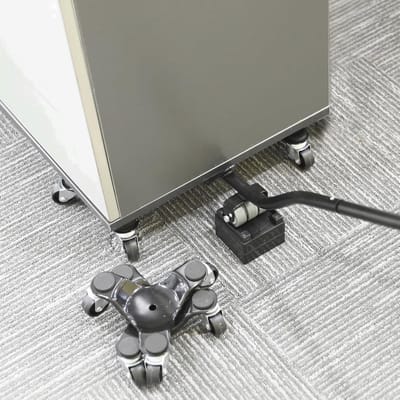 Meubellifter voor zware meubels met 360° rotatie wielen en lage rolhoogte