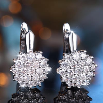 Klassieke Witte Zirkoon Bloem Hangende Oorbellen Voor Vrouwen Luxe Zonnebloem Hoop Oorbellen Zilverkleur Bruiloftssieraden zilver