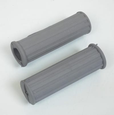 Paire de poignée grise type CLB Ø22/24mm 110mm pour mobylette Peugeot 103 Neuf