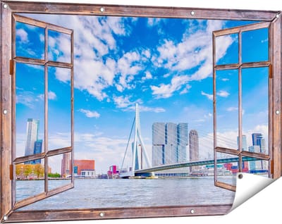 Gards Tuinposter Doorkijk Erasmusbrug aan het Water in Rotterdam - 120x80 cm - Tuindoek - Tuindecoratie - Wanddecoratie buiten - Tuinschilderij
